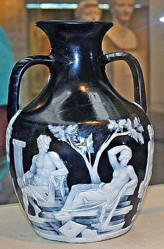 Портлендская ваза. I-II век н.э. Британский музей.